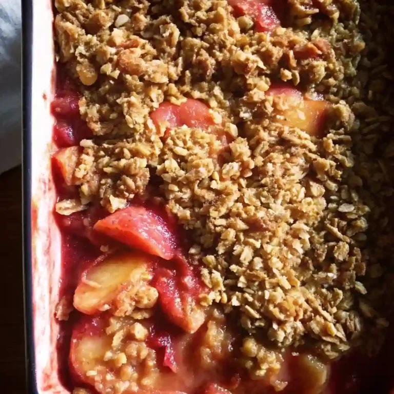 Easy Rhubarb Crisp (Golden & Comforting) 2 rhubarb crisp 1